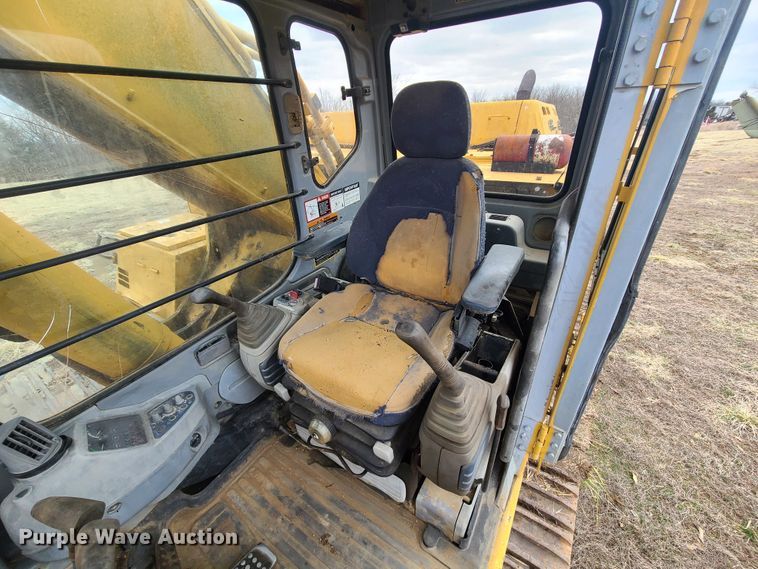 image for item IF9345 John Deere 450  excavator