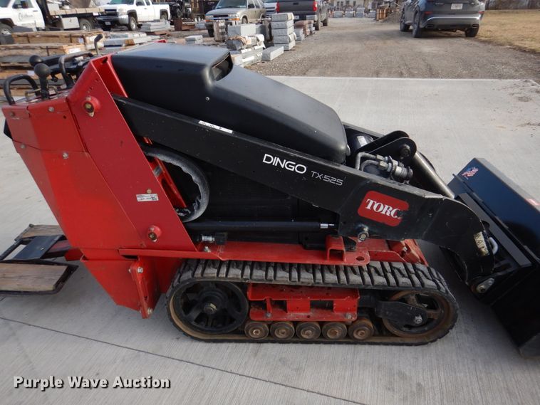 image for item IM9649 2014 Toro Dingo TX525  compact utility loader