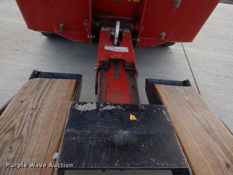 image for item IM9649 2014 Toro Dingo TX525  compact utility loader