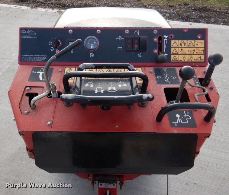 image for item IM9649 2014 Toro Dingo TX525  compact utility loader