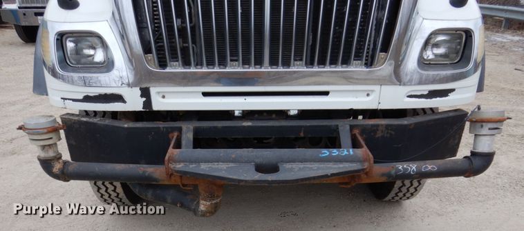 image for item IM9775 2006 International 7600  water truck