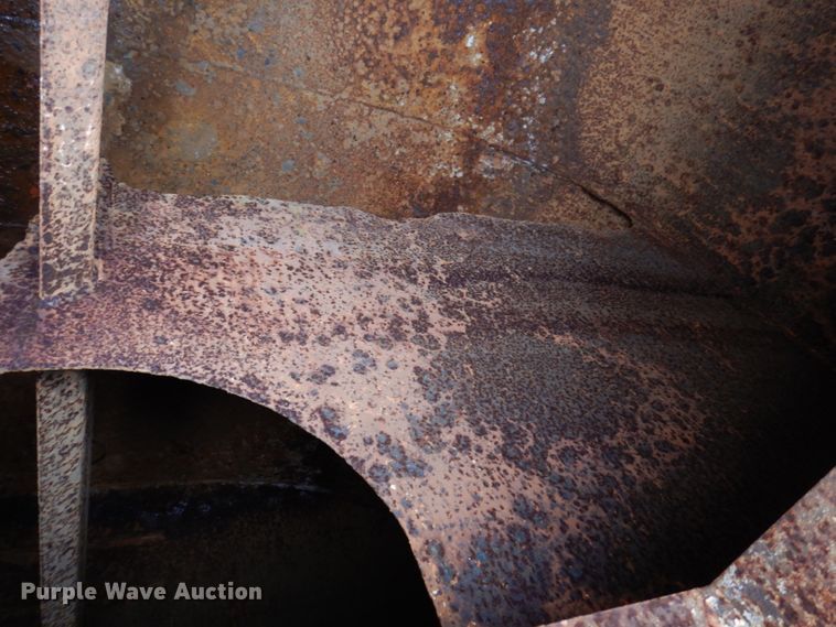 image for item IM9775 2006 International 7600  water truck