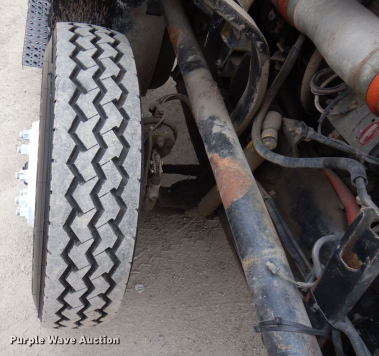 image for item IM9775 2006 International 7600  water truck