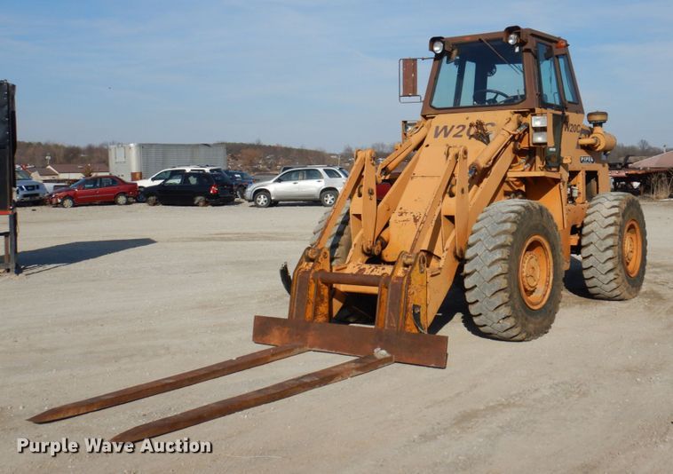 image for item IM9832 1987 Case W20C  wheel loader