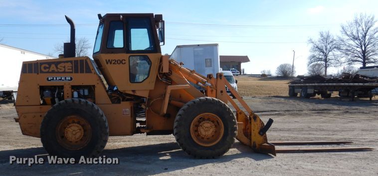 image for item IM9832 1987 Case W20C  wheel loader
