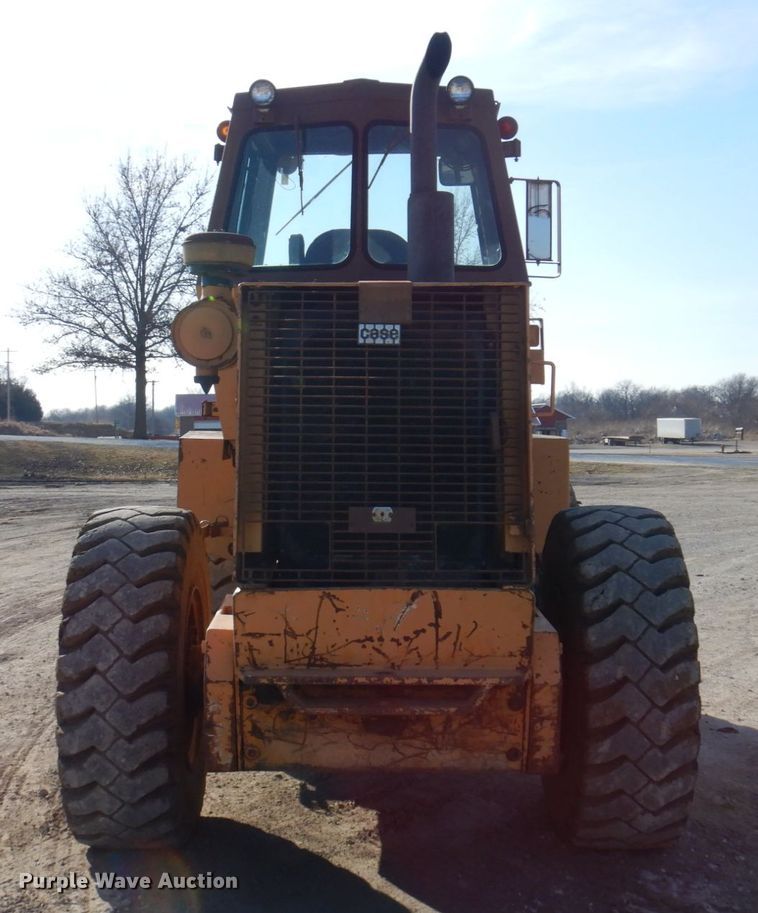 image for item IM9832 1987 Case W20C  wheel loader
