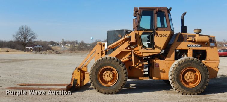 image for item IM9832 1987 Case W20C  wheel loader