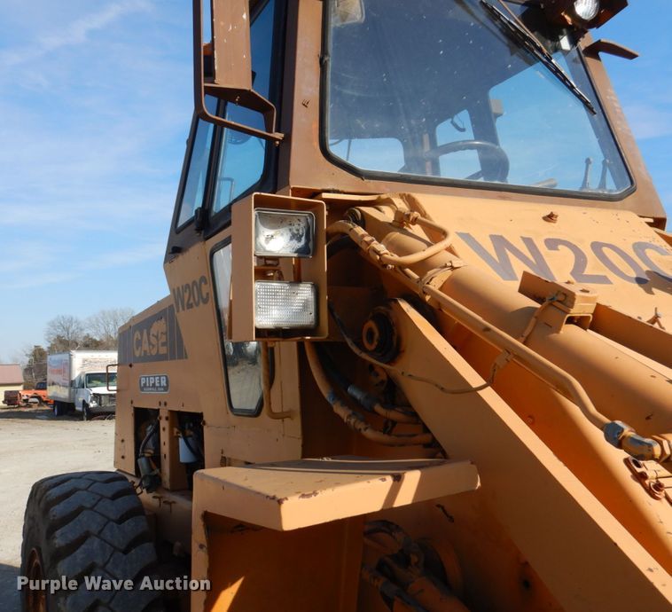image for item IM9832 1987 Case W20C  wheel loader