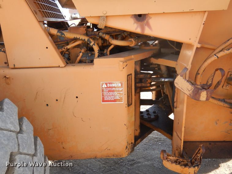 image for item IM9832 1987 Case W20C  wheel loader