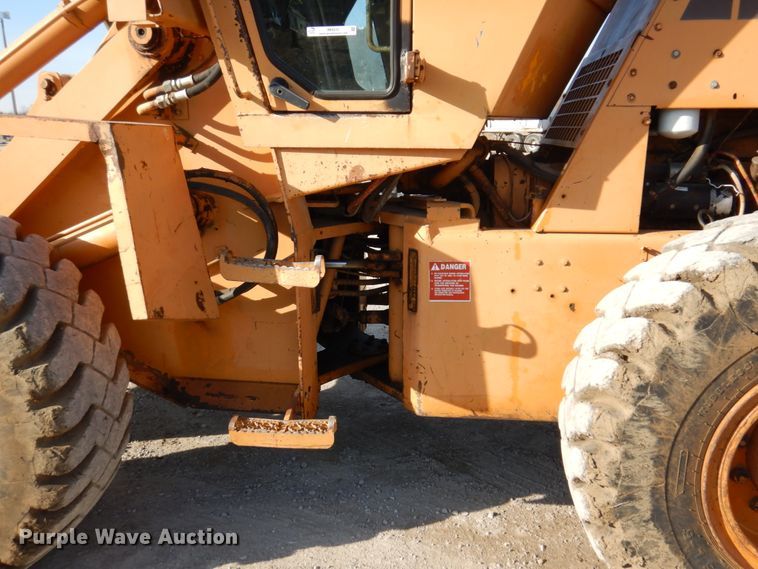 image for item IM9832 1987 Case W20C  wheel loader