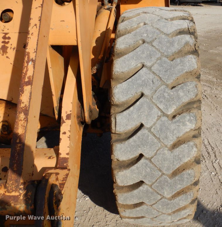 image for item IM9832 1987 Case W20C  wheel loader