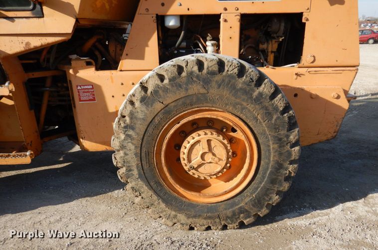 image for item IM9832 1987 Case W20C  wheel loader