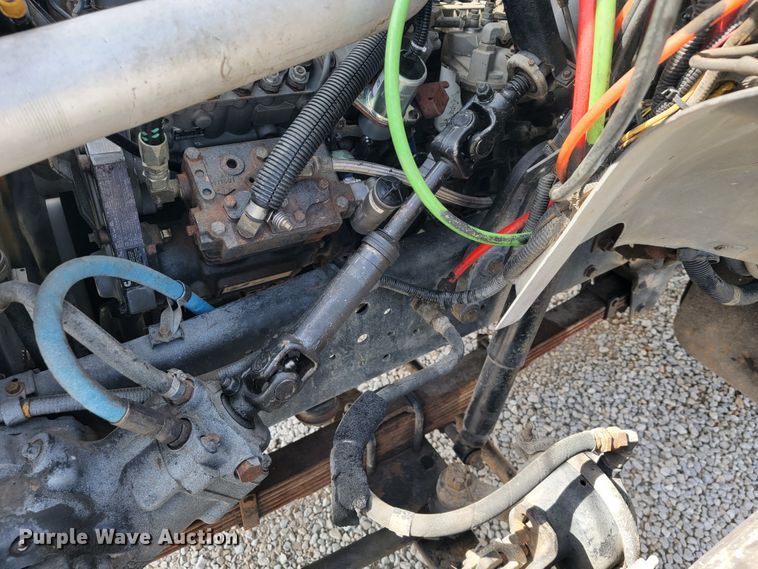 image for item JE9906 1997 Ford F800  bucket truck