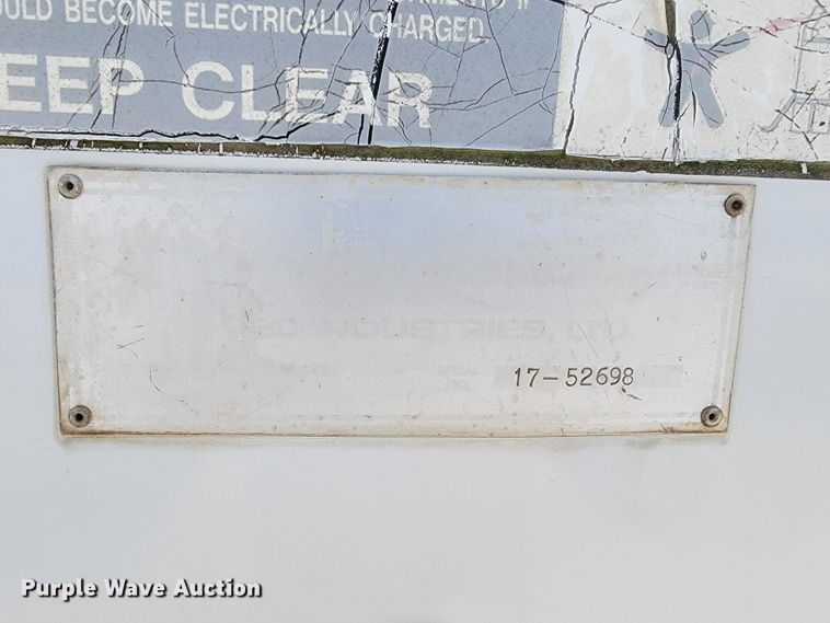 image for item JE9906 1997 Ford F800  bucket truck