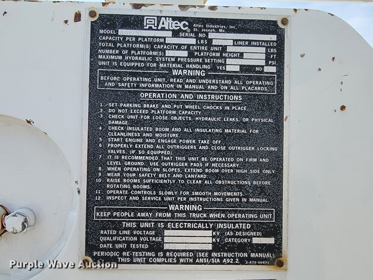 image for item JE9906 1997 Ford F800  bucket truck