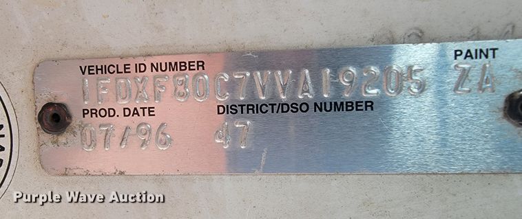 image for item JE9906 1997 Ford F800  bucket truck