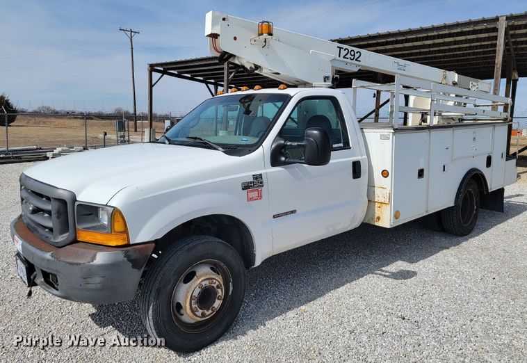 image for item JE9919 1999 Ford F450 Super Duty XL  bucket truck