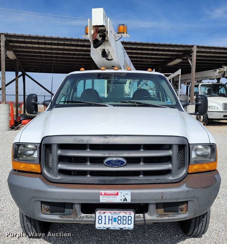 image for item JE9919 1999 Ford F450 Super Duty XL  bucket truck