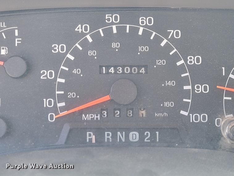 image for item JE9919 1999 Ford F450 Super Duty XL  bucket truck