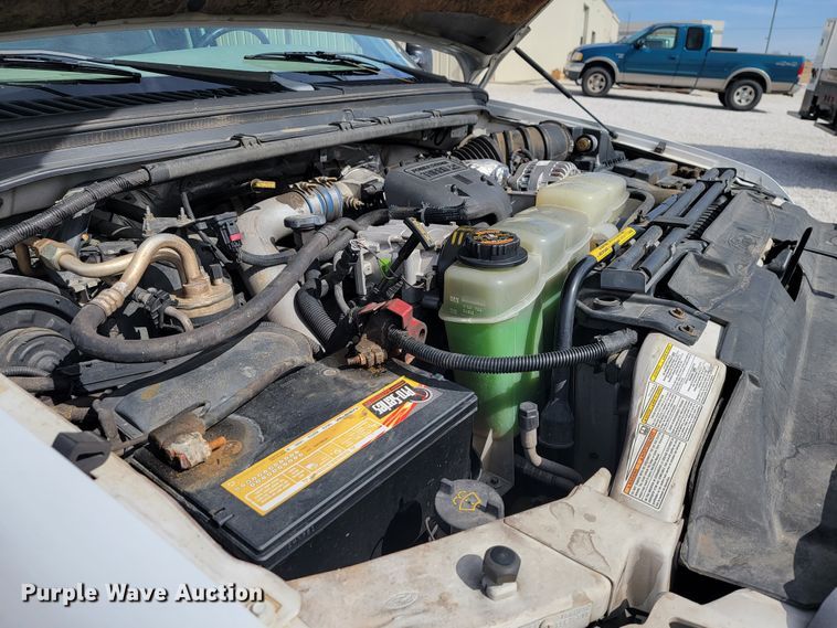 image for item JE9919 1999 Ford F450 Super Duty XL  bucket truck