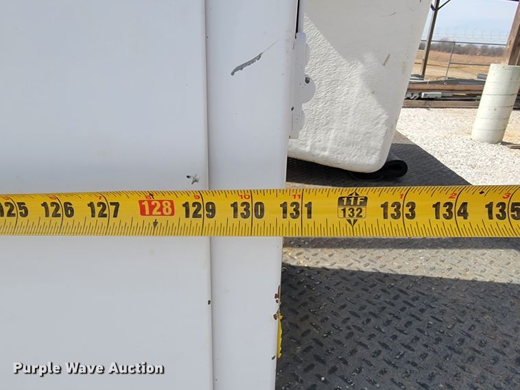 image for item JE9919 1999 Ford F450 Super Duty XL  bucket truck