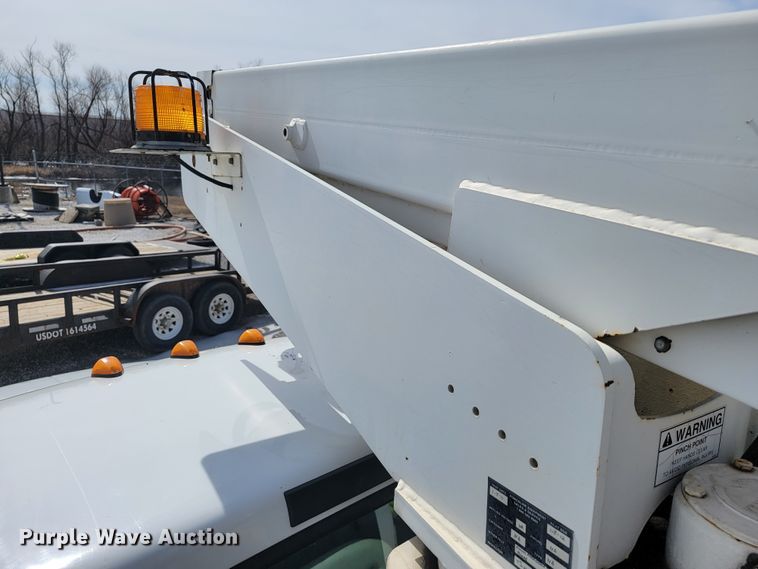 image for item JE9919 1999 Ford F450 Super Duty XL  bucket truck