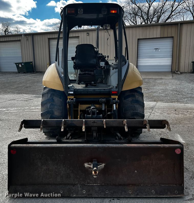 image for item JH9332 2008 Caterpillar 414E  landscape tractor