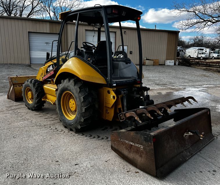 image for item JH9332 2008 Caterpillar 414E  landscape tractor