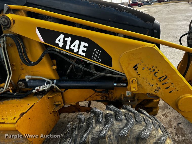 image for item JH9332 2008 Caterpillar 414E  landscape tractor