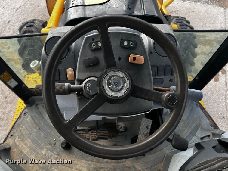 image for item JH9332 2008 Caterpillar 414E  landscape tractor