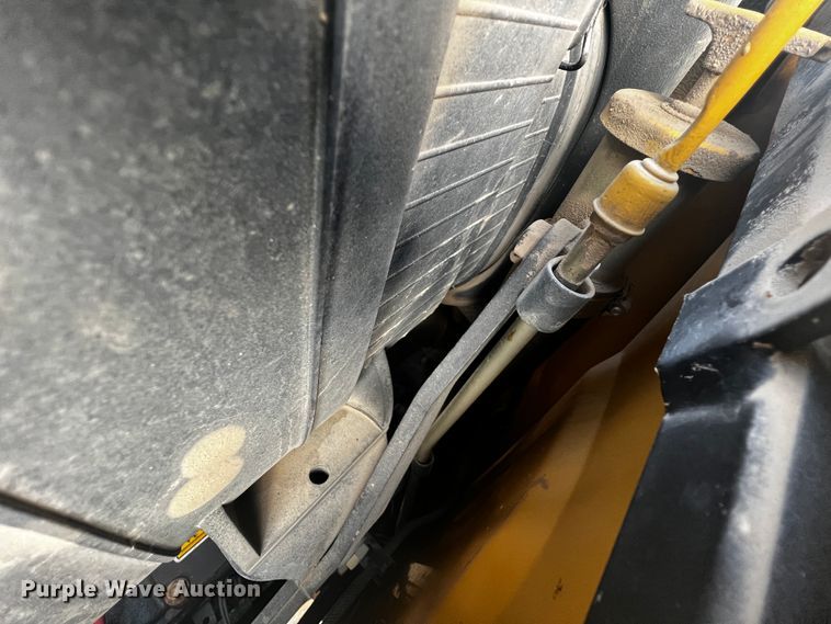 image for item JH9332 2008 Caterpillar 414E  landscape tractor