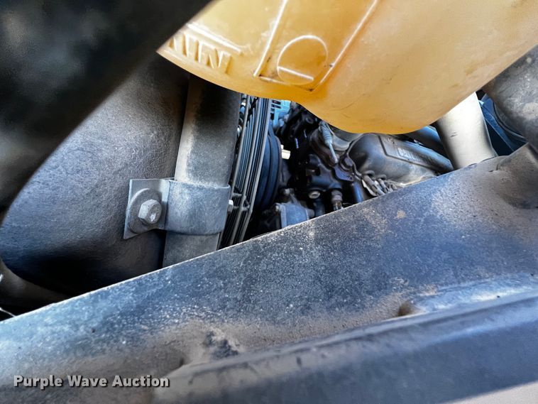 image for item JH9332 2008 Caterpillar 414E  landscape tractor