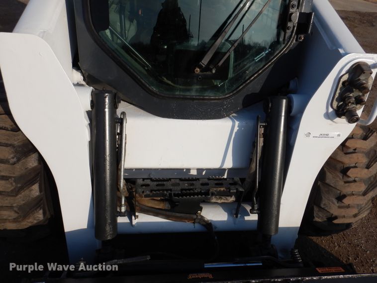 image for item JK9540 2013 Bobcat S750  skid steer loader