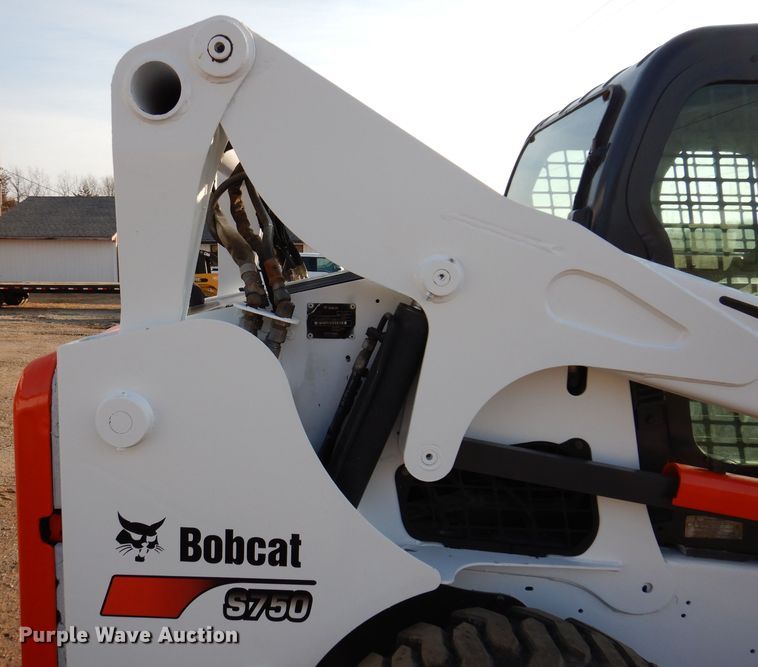 image for item JK9540 2013 Bobcat S750  skid steer loader