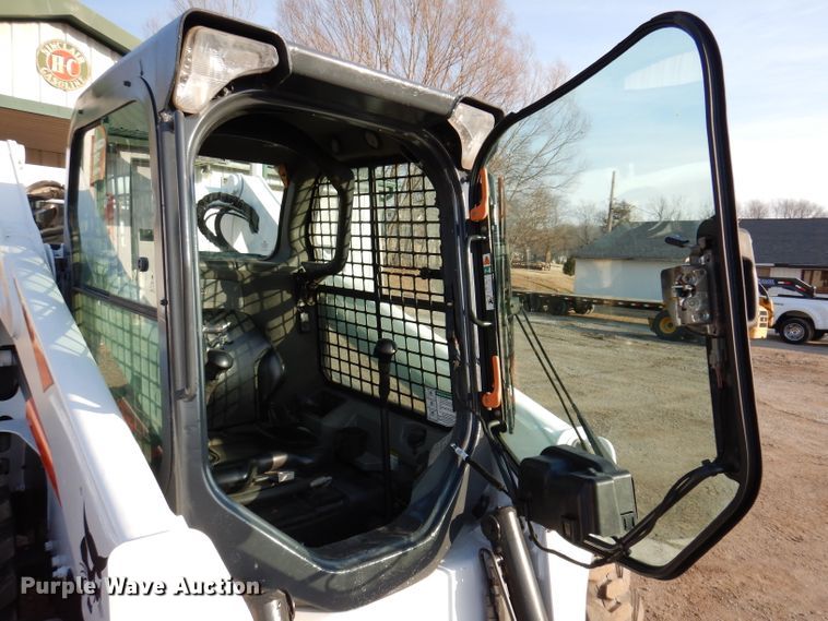 image for item JK9540 2013 Bobcat S750  skid steer loader