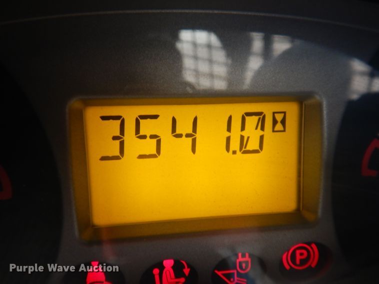 image for item JK9540 2013 Bobcat S750  skid steer loader