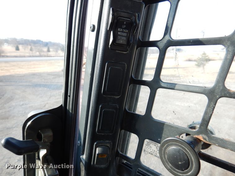 image for item JK9540 2013 Bobcat S750  skid steer loader