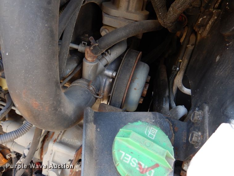 image for item JK9540 2013 Bobcat S750  skid steer loader