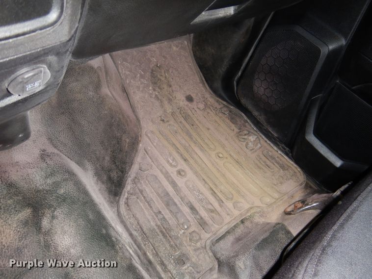 image for item JK9543 2015 Dodge Ram 5500HD  Crew Cab truck cab and chassis