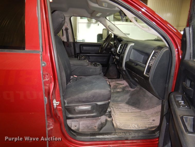 image for item JK9543 2015 Dodge Ram 5500HD  Crew Cab truck cab and chassis