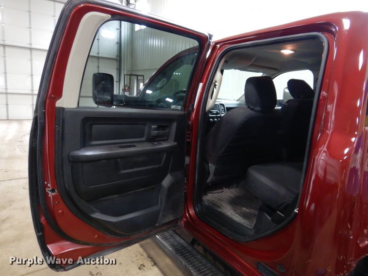 image for item JK9543 2015 Dodge Ram 5500HD  Crew Cab truck cab and chassis