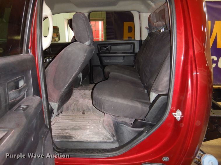 image for item JK9543 2015 Dodge Ram 5500HD  Crew Cab truck cab and chassis