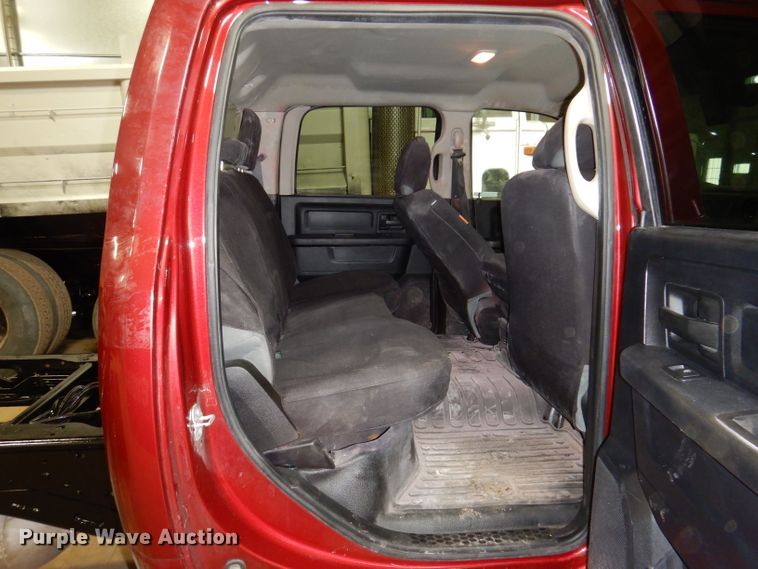 image for item JK9543 2015 Dodge Ram 5500HD  Crew Cab truck cab and chassis