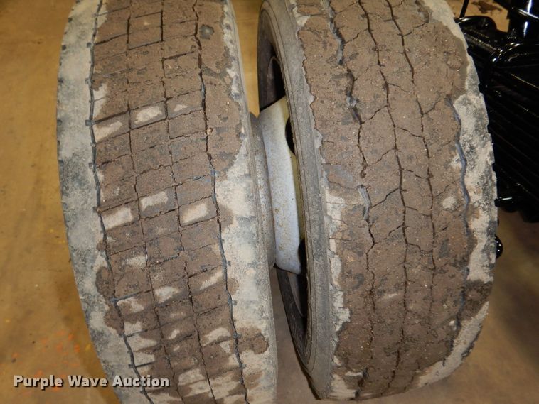 image for item JK9543 2015 Dodge Ram 5500HD  Crew Cab truck cab and chassis