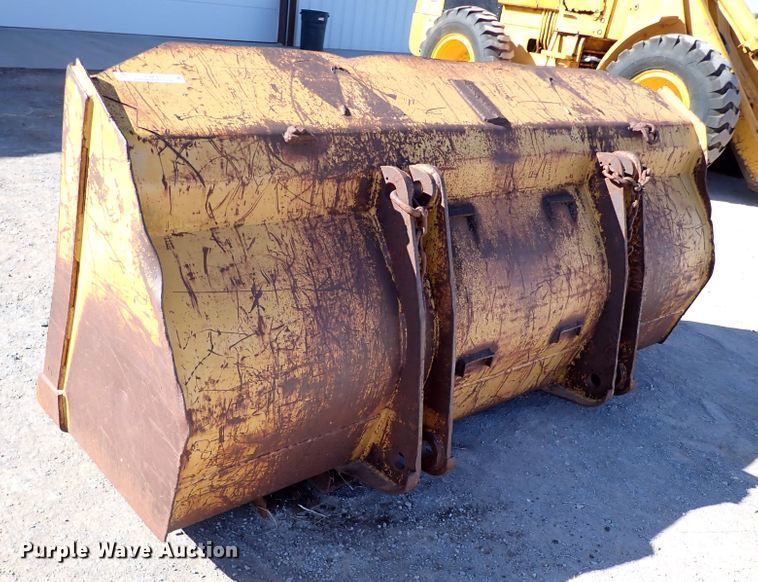 image for item JO9641 Loader bucket