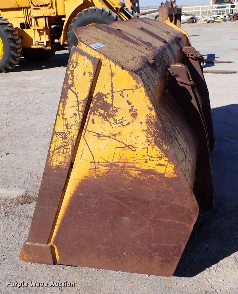 image for item JO9641 Loader bucket