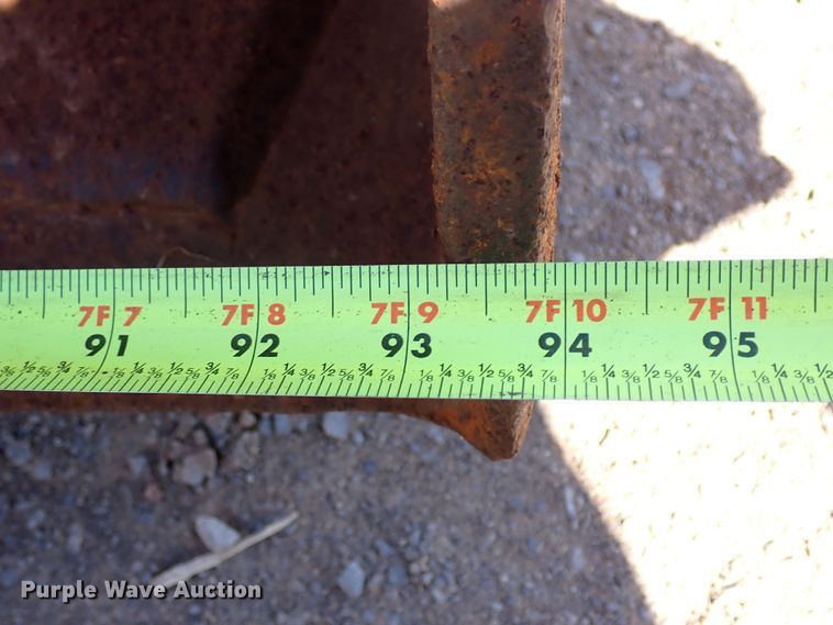 image for item JO9641 Loader bucket