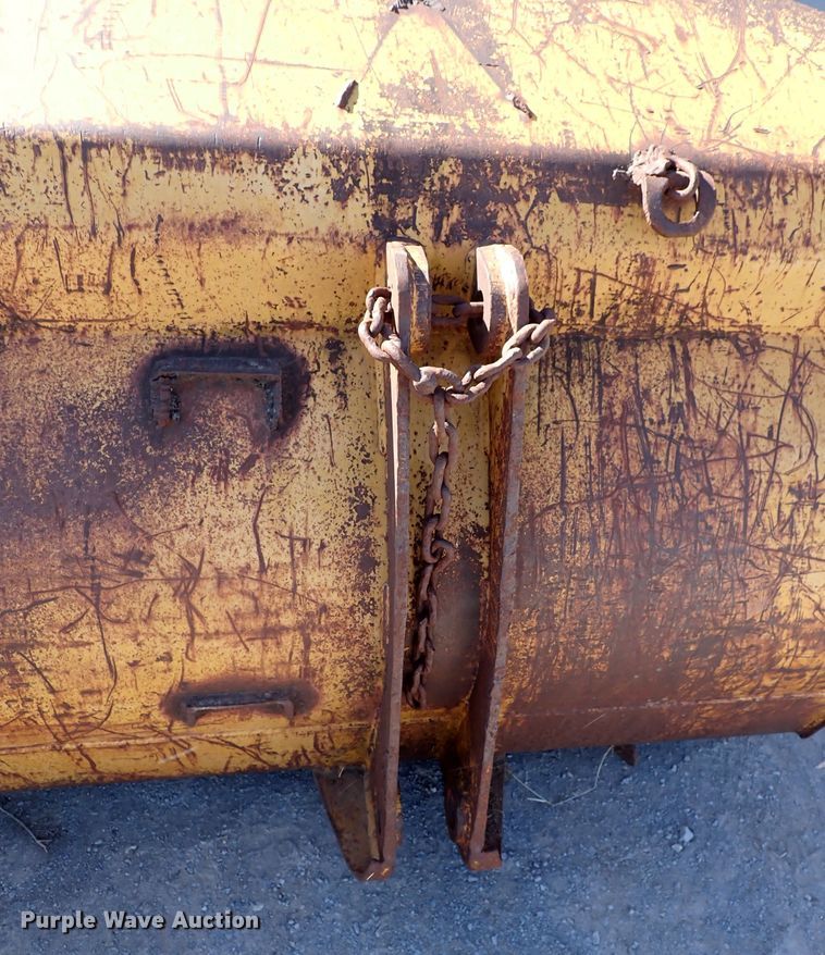 image for item JO9641 Loader bucket