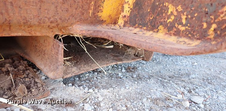 image for item JO9641 Loader bucket