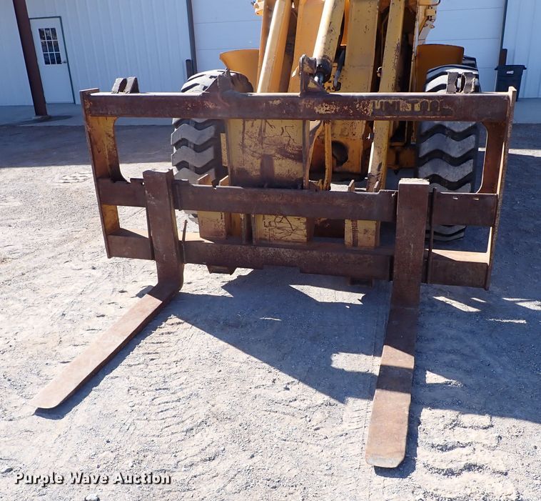 image for item JO9642 1980 John Deere 444  wheel loader